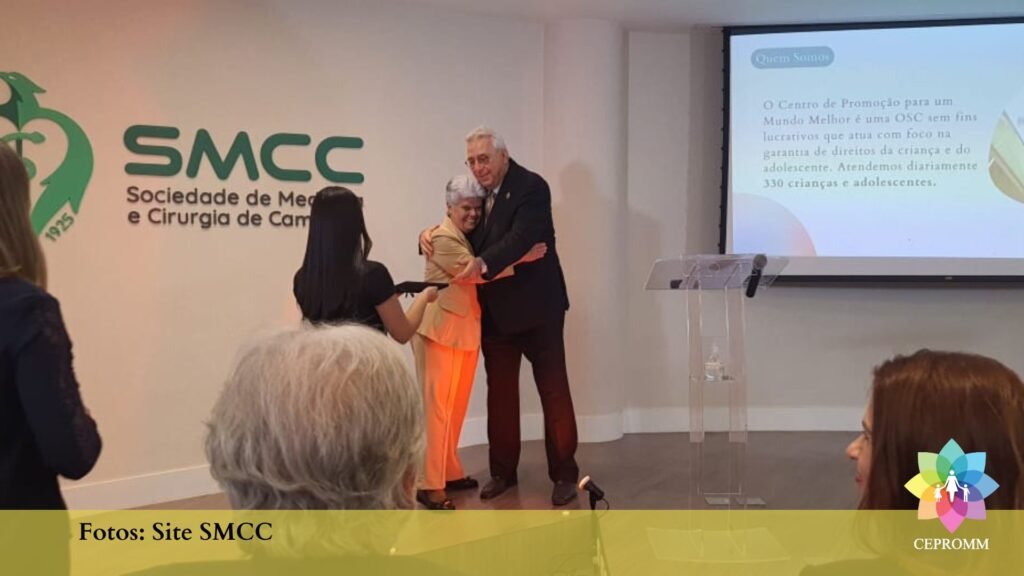 A cofundadora e presidente da instituição, irmã Ana Maria Rocha Bastos, recebeu o prêmio das mãos do presidente da SMCC, Dr. José Roberto Amade. Em seu discurso de agradecimento, ela compartilhou um pensamento de Santa Maria Eufrásia Pelletier. “A gratidão é a memória do coração.